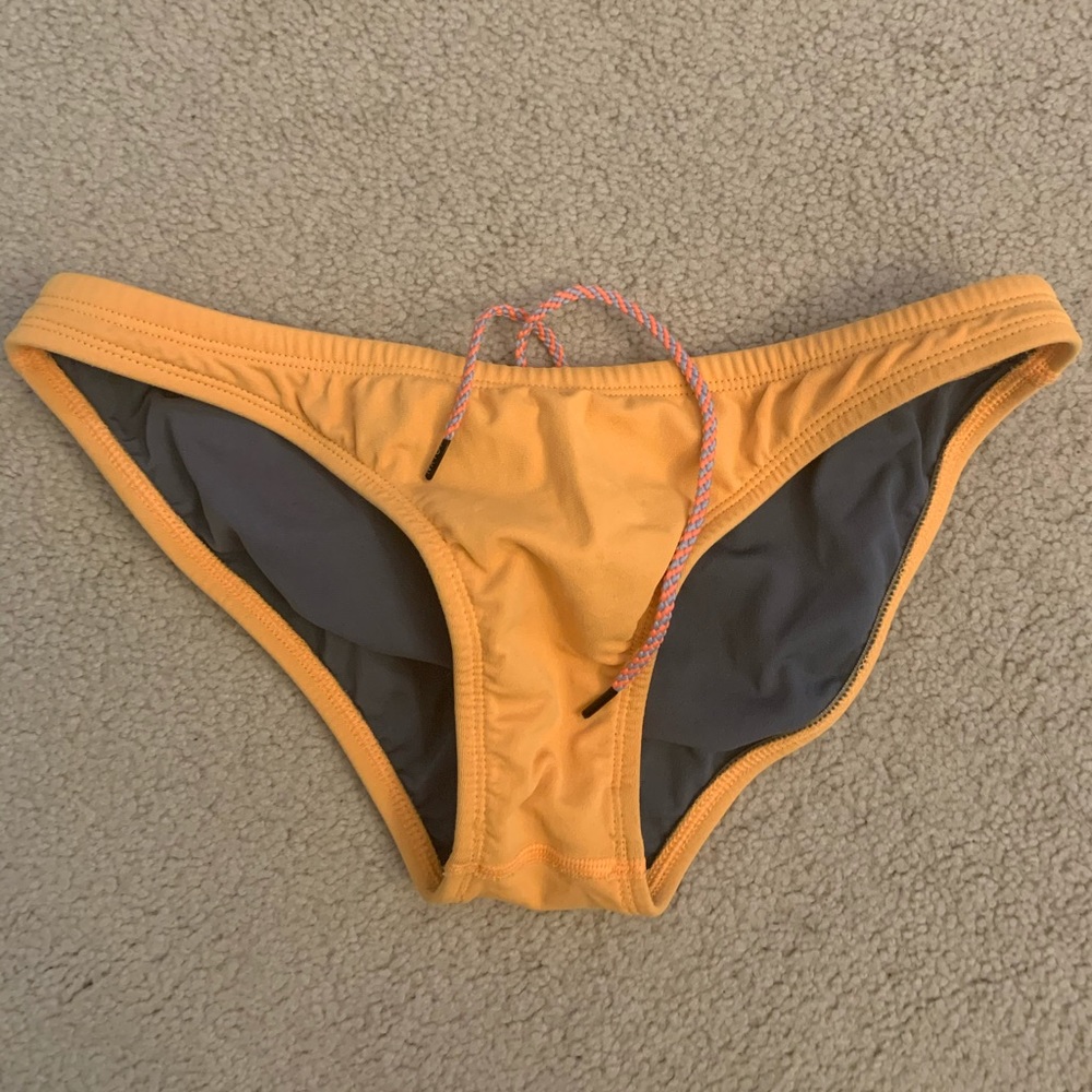 GREAT CONDITION mango Jolyn cheeky bottom